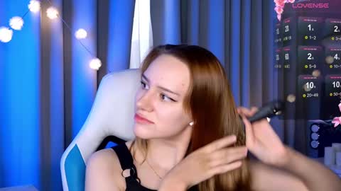 Snapshot of _ramona__ chatting on February 22, 9:56 am im Amy online show from February 22, 9:56 am