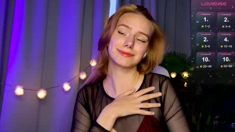 Snapshot of _ramona__ chatting on September 12, 6:37 am im Amy online show from September 12, 6:37 am