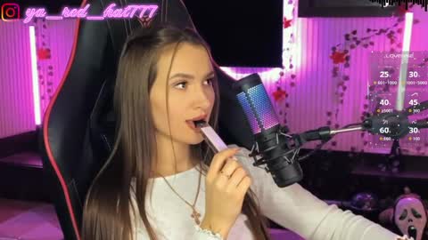 -RED HAT- online show from April 16, 9:39 pm