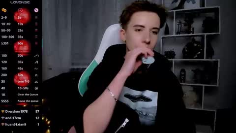 Rein online show from December 22, 5:42 pm