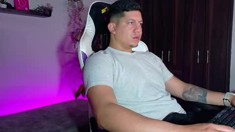 Roberto online show from December 21, 12:44 pm