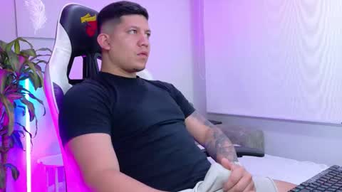 Roberto online show from February 15, 10:36 am