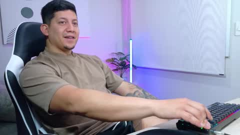 Roberto online show from February 25, 12:42 pm