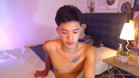 _robinmartinxx online show from March 9, 8:10 pm