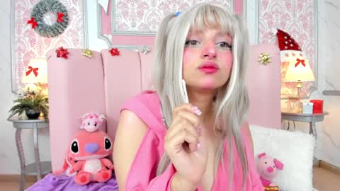     1430  2100  -5  online show from December 12, 8:43 pm