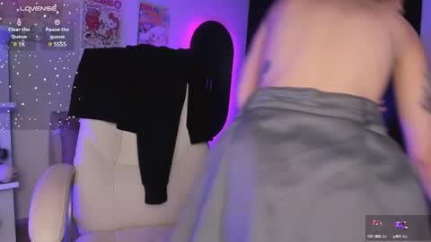   online show from February 18, 12:17 pm