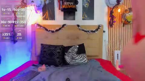 SAMANTHA FOX online show from October 28, 12:06 pm