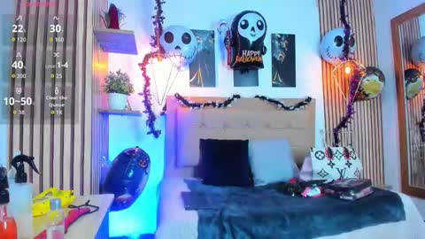 SAMANTHA FOX online show from October 21, 10:09 am