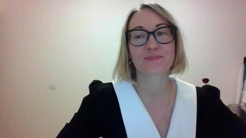 _sandyqueen__ online show from December 4, 7:02 pm