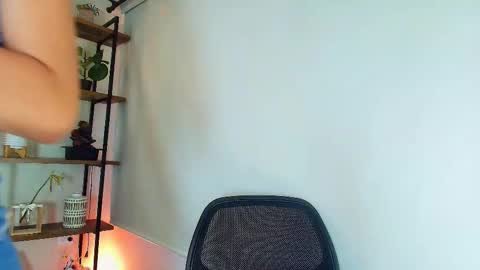 Sassy Girl online show from March 4, 6:16 pm