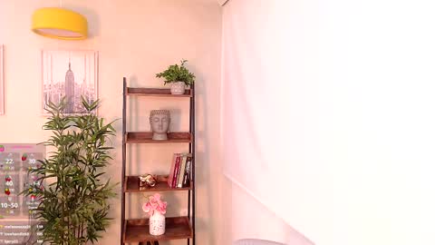 Sassy Girl online show from February 12, 6:51 pm