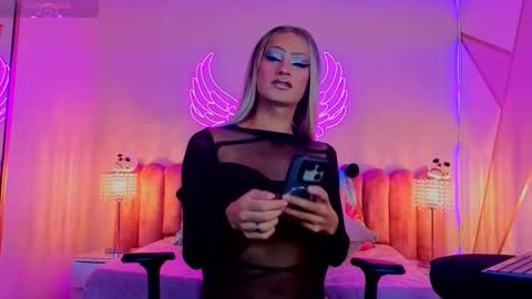 Scarlett online show from October 24, 9:43 am