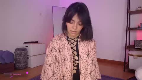 Laura online show from October 7, 2:40 am