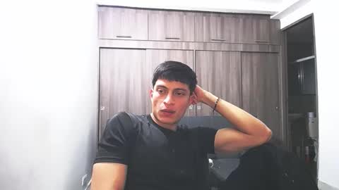 Juan Pablo-independent model online show from March 31, 3:18 am