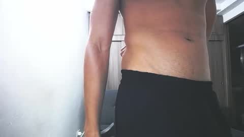 Juan Pablo-independent model online show from March 18, 6:19 am