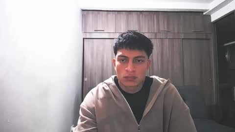 Juan Pablo-independent model online show from March 23, 2:49 am