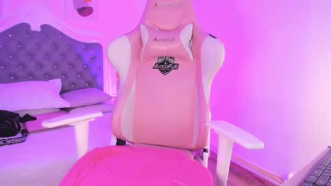 Sharlot online show from September 13, 2:52 pm