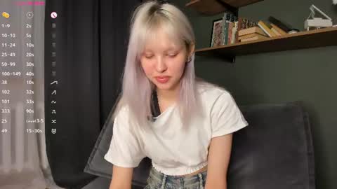 Sarah online show from June 12, 8:52 pm