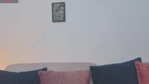 _silvia_vega_ online show from April 29, 10:09 am