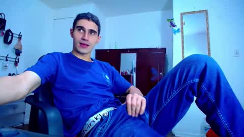 _skyleer_ online show from November 1, 2:34 am