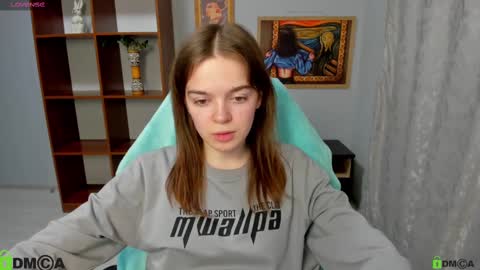 Skyler online show from March 10, 4:57 pm