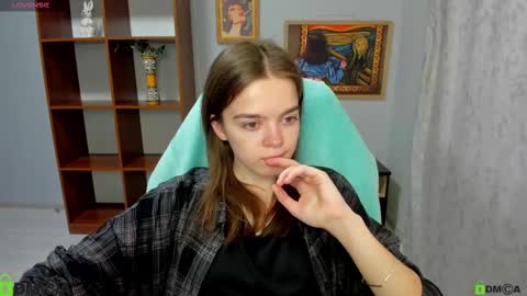 Skyler online show from March 11, 1:34 pm