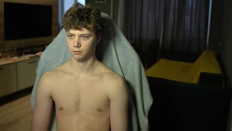 OLIVERpvt is open online show from February 5, 12:20 pm