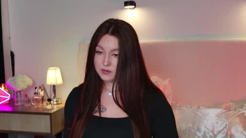 _tessa_may_ online show from October 26, 6:07 pm