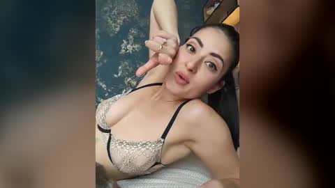 _thenightmoon_ online show from July 22, 9:44 am