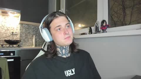 _torfin_ online show from February 22, 4:30 pm