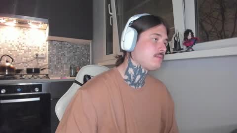 _torfin_ online show from February 14, 10:47 pm