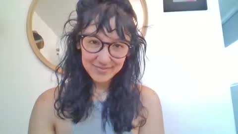 _tutti_frutti_ online show from February 17, 11:15 pm