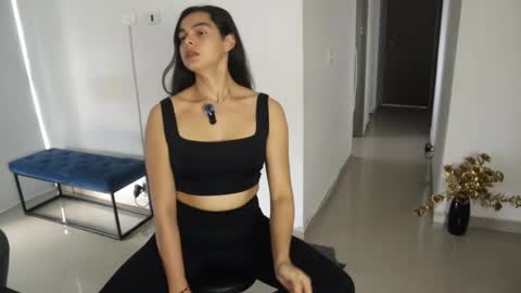 Snapshot of _vahos chatting on February 26, 9:31 pm Anastasia Vahos online show from February 26, 9:31 pm