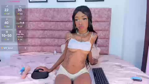 _violet_moon1 online show from September 13, 10:45 pm