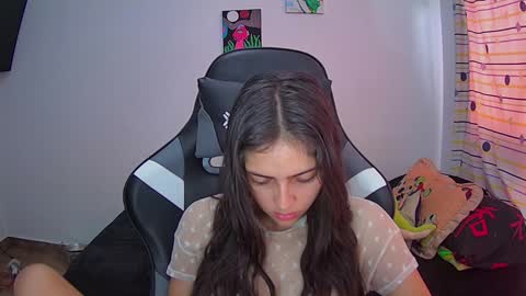 Violeta online show from December 13, 4:16 pm