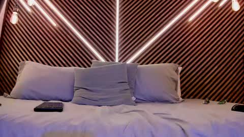  white fox  online show from February 21, 8:29 am