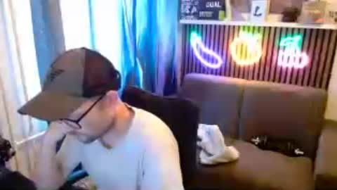 _whoisthatguy_ online show from July 5, 11:17 am