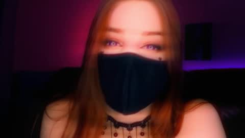 Roxy online show from November 9, 6:32 pm