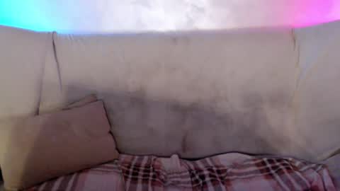 Nicole  Thomas  Dave online show from June 11, 12:32 am