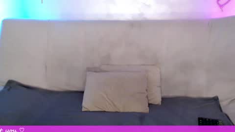 Nicole  Thomas  Dave online show from June 26, 7:08 pm
