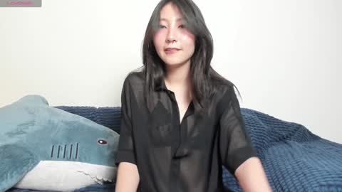 Mia online show from December 30, 12:00 am