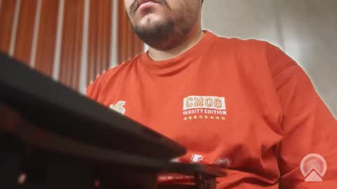 Snapshot of a4h_odin chatting on October 17, 11:14 am Sleepy owl online show from October 17, 11:14 am