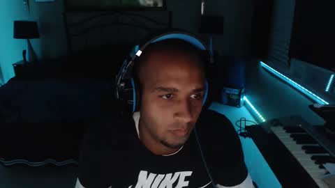 a4orce online show from October 14, 2:58 am