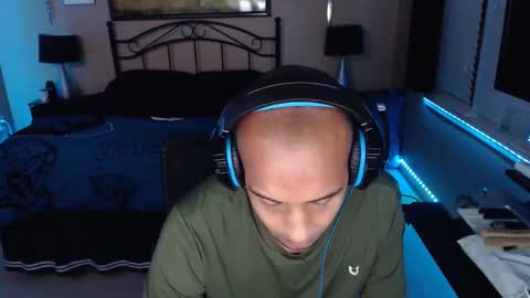 a4orce online show from April 2, 1:13 am