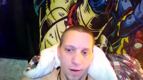 Snapshot of a_bored_dragon chatting on January 10, 9:02 am A Bored Dragon online show from January 10, 9:02 am