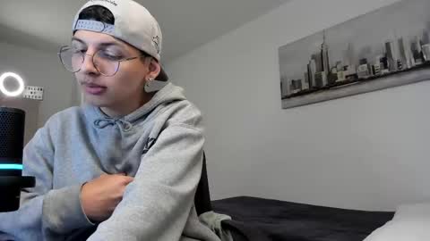 alejo online show from March 11, 12:06 pm