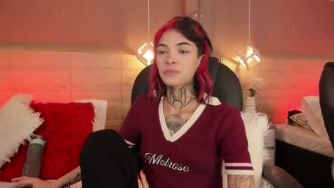 Luni  online show from January 31, 7:11 pm