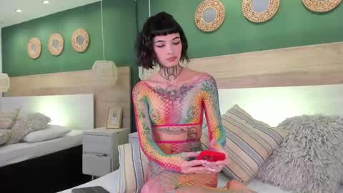 Luni  online show from September 27, 3:21 pm