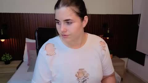 Abby Lee  online show from March 5, 6:50 pm