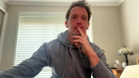 Kris online show from March 14, 9:30 pm